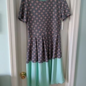 LuLaRoe Dresses - Amelia dress by LuLaRoe NWT SZ XL LuLaRoe Dresses - Amelia dress by LuLaRoe NWT SZ XL